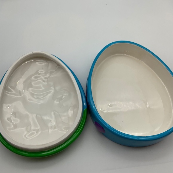 Vintage M&M Easter Red M&M Ceramic Easter Egg Shaped Dish with Lid - Picture 8 of 15